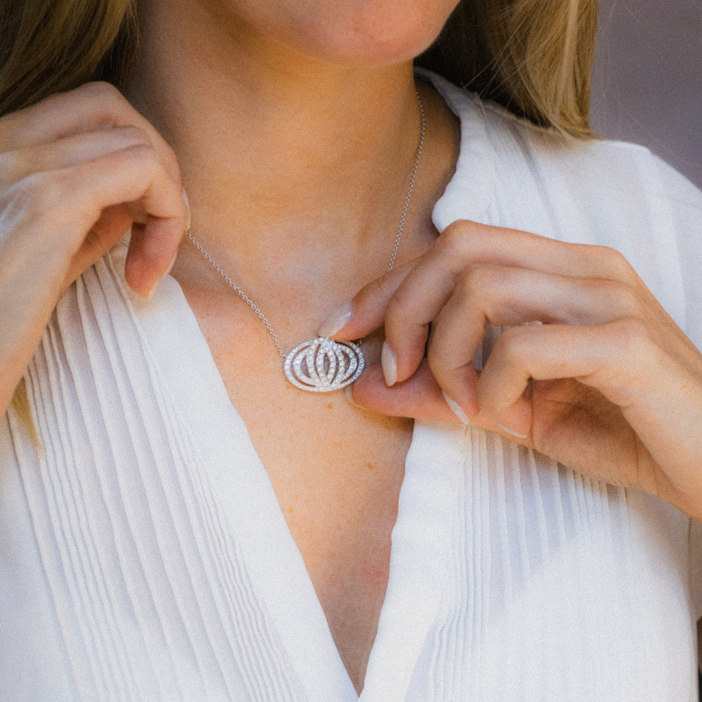 Infinitas Pendant